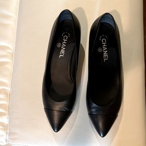 Chanel Pumps Lambskin Elegant size 40.5. Good condition